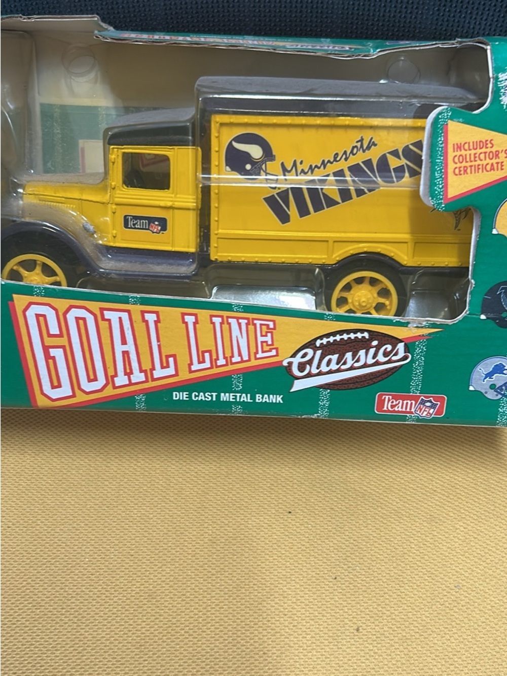 Minnesota Vikings Yellow Die-Cast Team Truck - Goal Line Classics